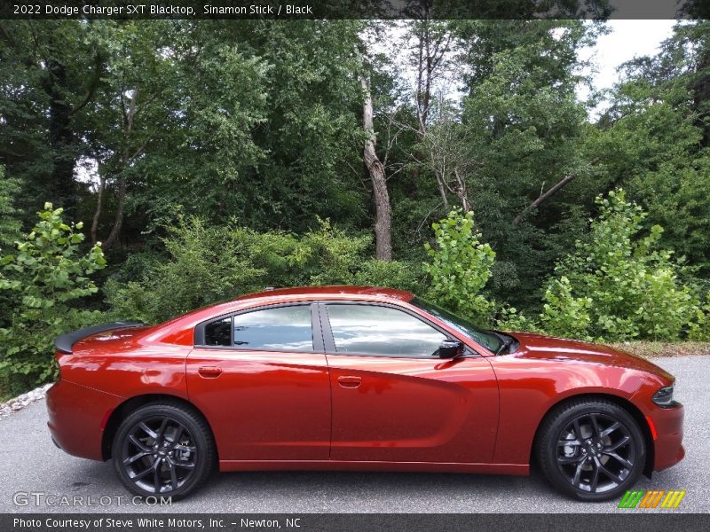 Sinamon Stick / Black 2022 Dodge Charger SXT Blacktop