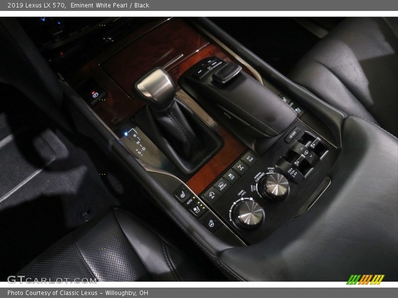 Eminent White Pearl / Black 2019 Lexus LX 570