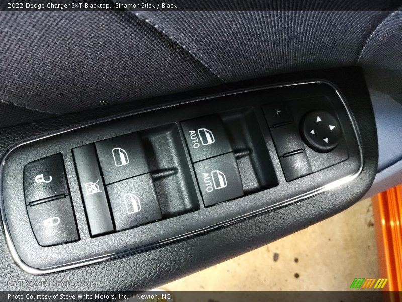 Sinamon Stick / Black 2022 Dodge Charger SXT Blacktop