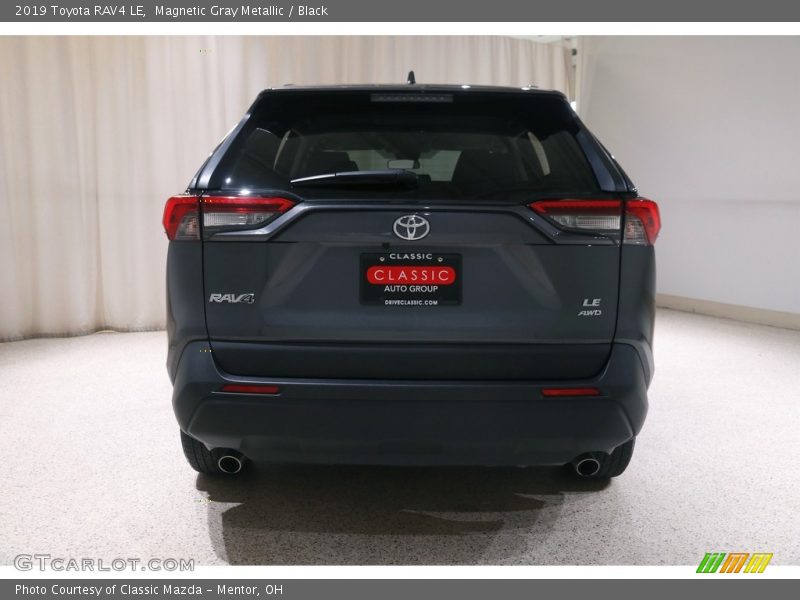 Magnetic Gray Metallic / Black 2019 Toyota RAV4 LE