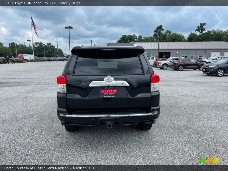 Black / Beige 2013 Toyota 4Runner SR5 4x4