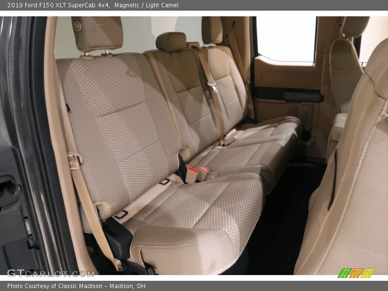 Magnetic / Light Camel 2019 Ford F150 XLT SuperCab 4x4