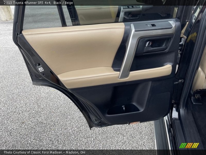 Black / Beige 2013 Toyota 4Runner SR5 4x4