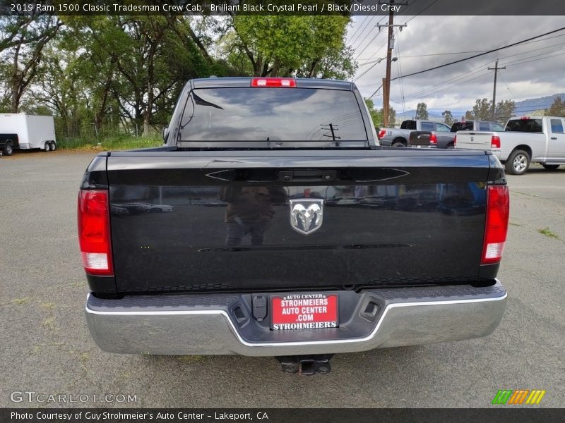 Brilliant Black Crystal Pearl / Black/Diesel Gray 2019 Ram 1500 Classic Tradesman Crew Cab