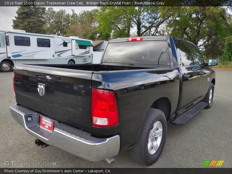 Brilliant Black Crystal Pearl / Black/Diesel Gray 2019 Ram 1500 Classic Tradesman Crew Cab