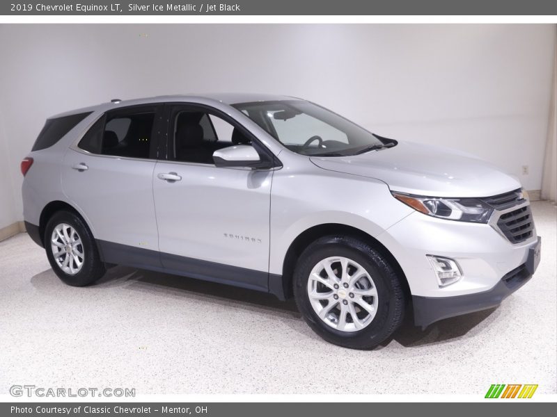 Silver Ice Metallic / Jet Black 2019 Chevrolet Equinox LT
