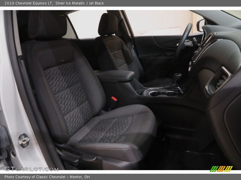 Silver Ice Metallic / Jet Black 2019 Chevrolet Equinox LT