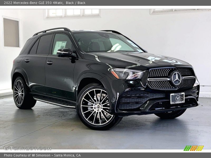 Front 3/4 View of 2022 GLE 350 4Matic