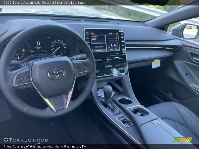 Celestial Silver Metallic / Black 2022 Toyota Avalon XLE