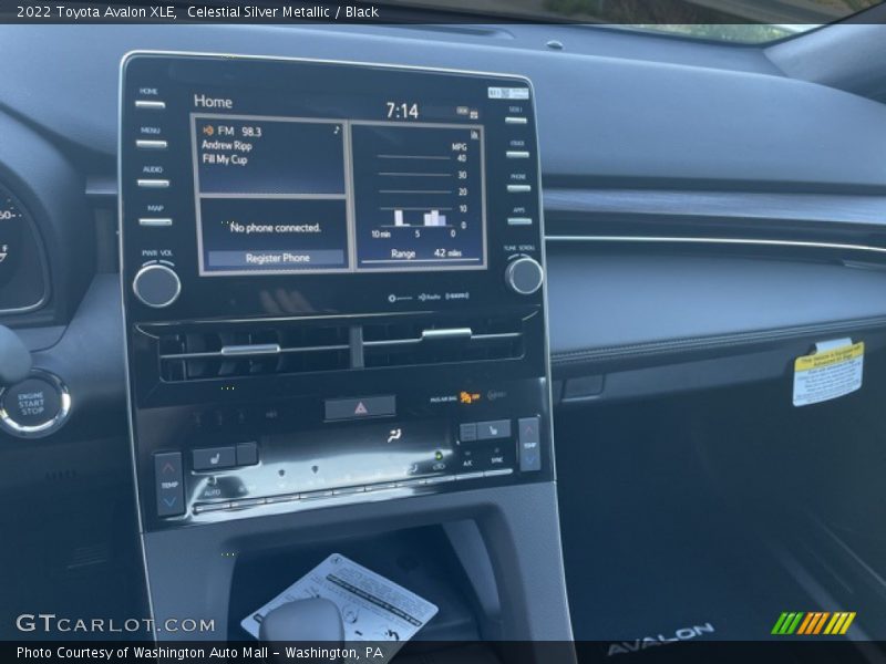 Celestial Silver Metallic / Black 2022 Toyota Avalon XLE
