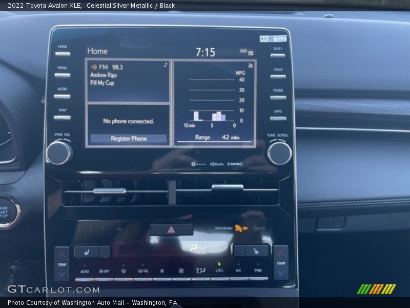 Celestial Silver Metallic / Black 2022 Toyota Avalon XLE