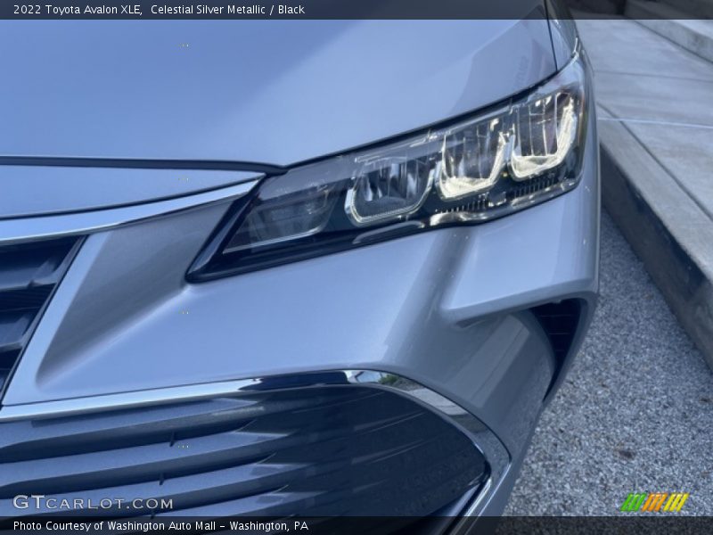 Celestial Silver Metallic / Black 2022 Toyota Avalon XLE