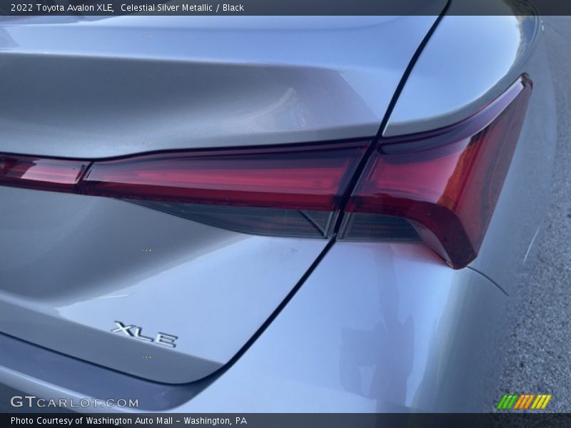 Celestial Silver Metallic / Black 2022 Toyota Avalon XLE