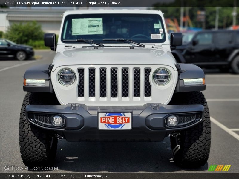 Bright White / Black 2022 Jeep Wrangler Unlimited High Tide 4x4