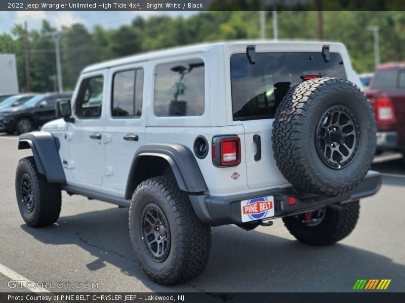Bright White / Black 2022 Jeep Wrangler Unlimited High Tide 4x4