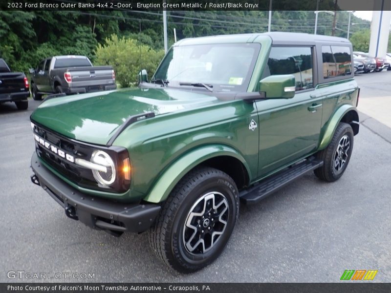 Front 3/4 View of 2022 Bronco Outer Banks 4x4 2-Door