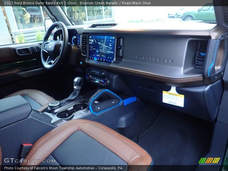 Dashboard of 2022 Bronco Outer Banks 4x4 2-Door