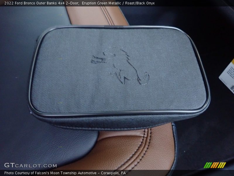 Eruption Green Metallic / Roast/Black Onyx 2022 Ford Bronco Outer Banks 4x4 2-Door