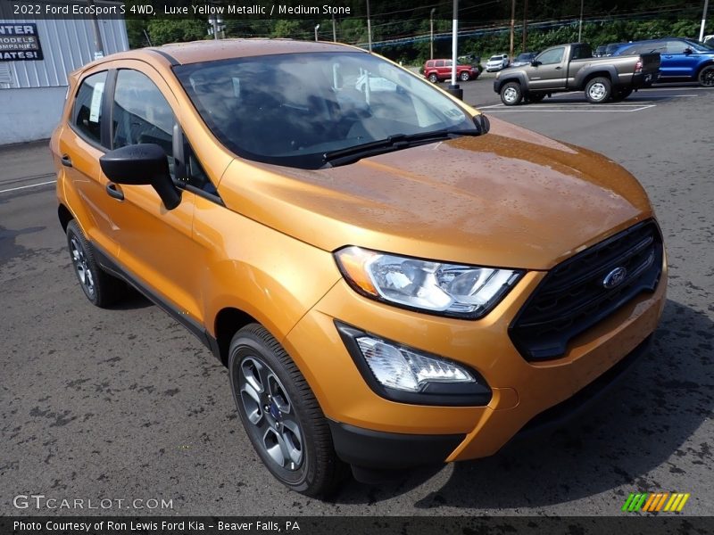 Front 3/4 View of 2022 EcoSport S 4WD