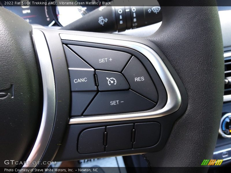  2022 500X Trekking AWD Steering Wheel