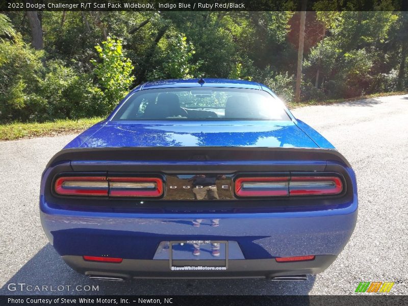 Indigo Blue / Ruby Red/Black 2022 Dodge Challenger R/T Scat Pack Widebody