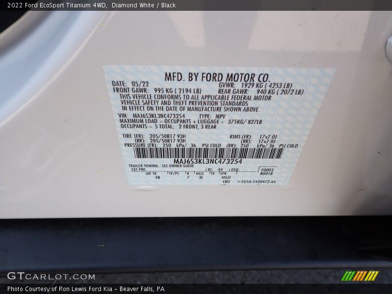 Diamond White / Black 2022 Ford EcoSport Titanium 4WD