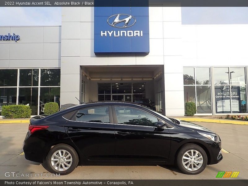 Absolute Black / Black 2022 Hyundai Accent SEL