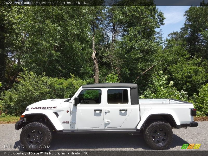 Bright White / Black 2022 Jeep Gladiator Mojave 4x4
