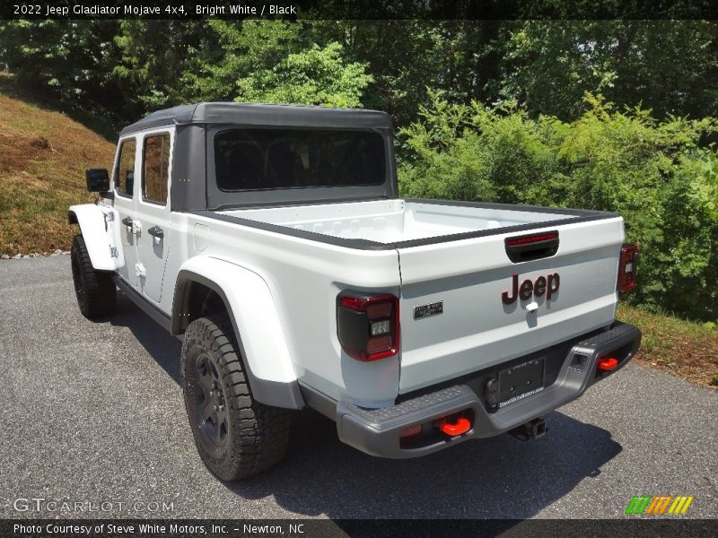 Bright White / Black 2022 Jeep Gladiator Mojave 4x4