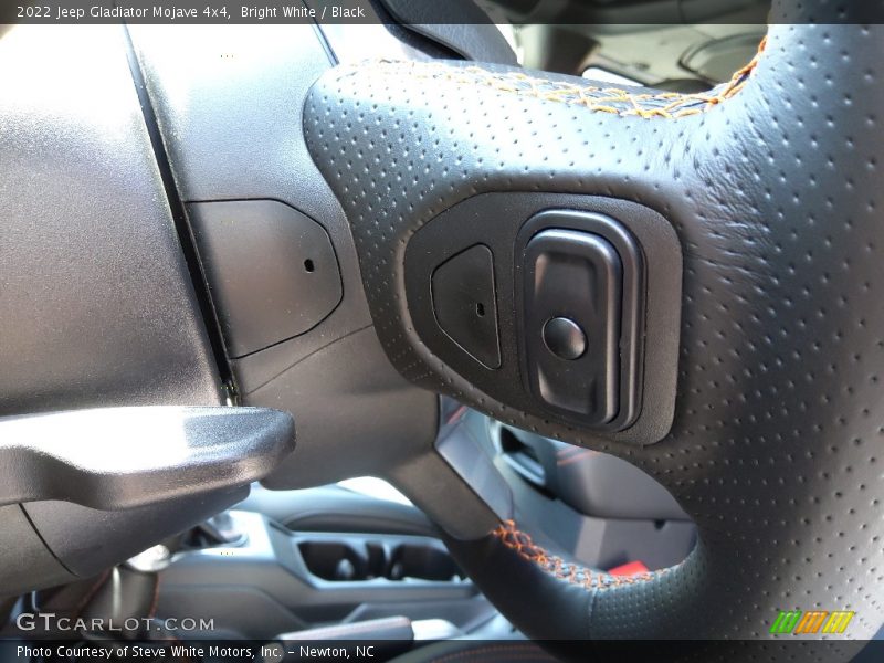Bright White / Black 2022 Jeep Gladiator Mojave 4x4