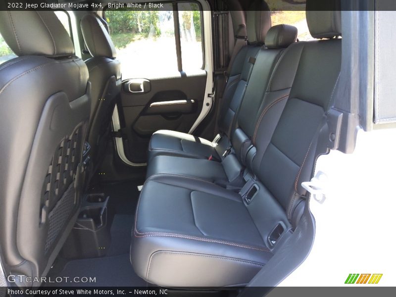 Bright White / Black 2022 Jeep Gladiator Mojave 4x4