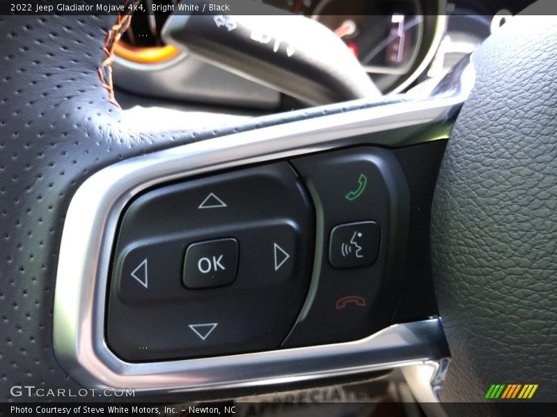 Bright White / Black 2022 Jeep Gladiator Mojave 4x4