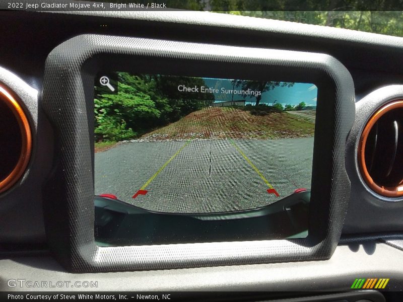 Bright White / Black 2022 Jeep Gladiator Mojave 4x4