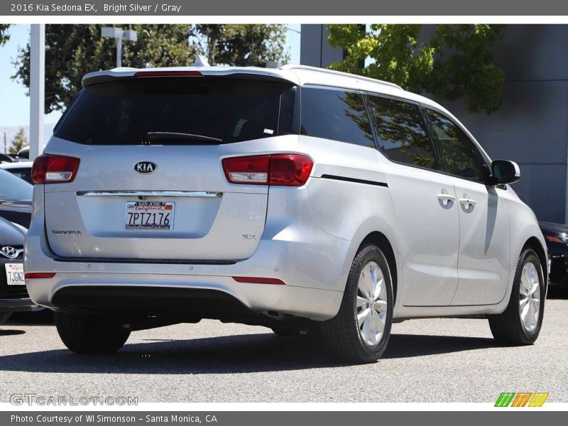 Bright Silver / Gray 2016 Kia Sedona EX