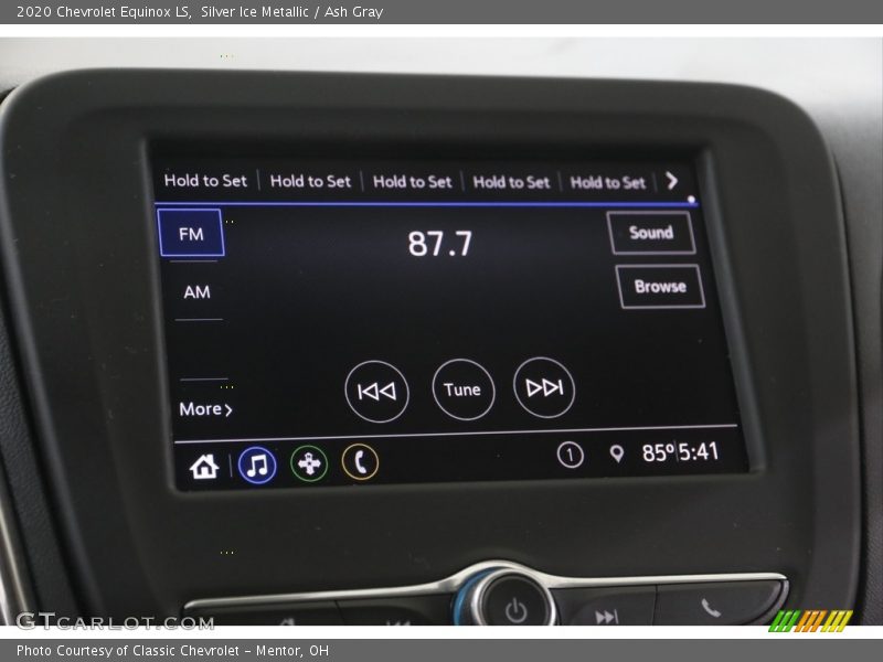Silver Ice Metallic / Ash Gray 2020 Chevrolet Equinox LS