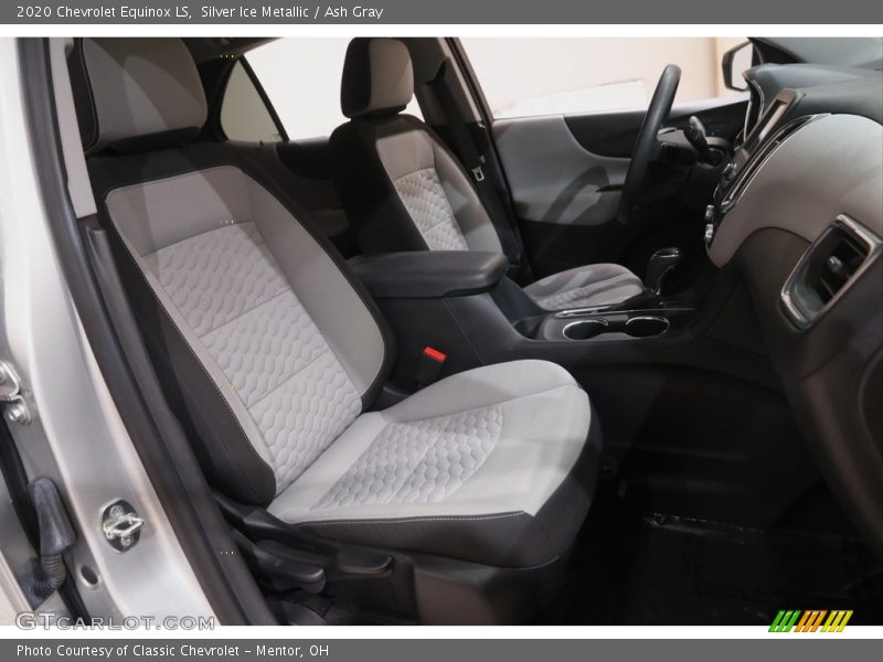 Silver Ice Metallic / Ash Gray 2020 Chevrolet Equinox LS