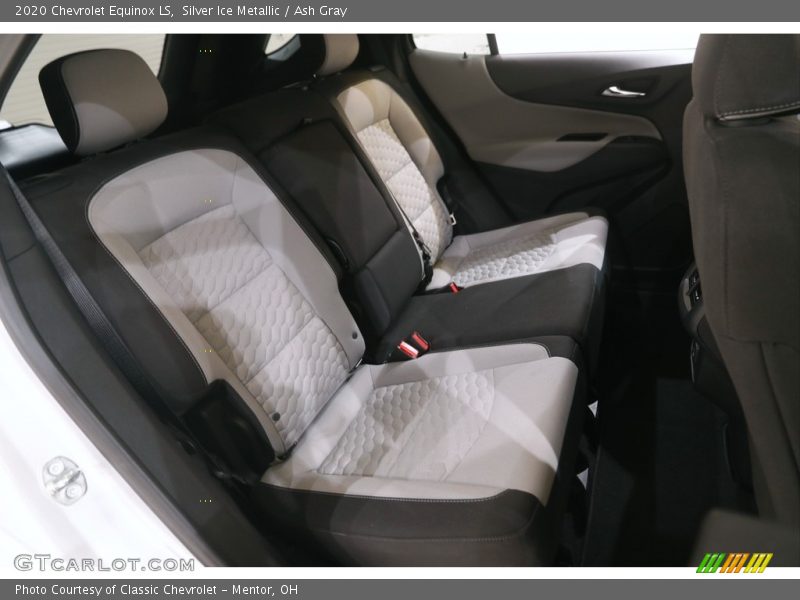 Silver Ice Metallic / Ash Gray 2020 Chevrolet Equinox LS