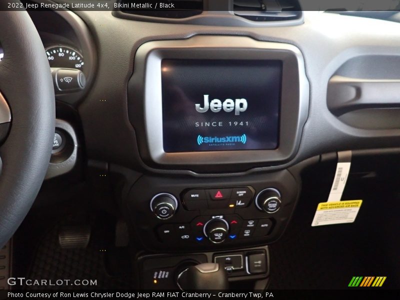 Bikini Metallic / Black 2022 Jeep Renegade Latitude 4x4