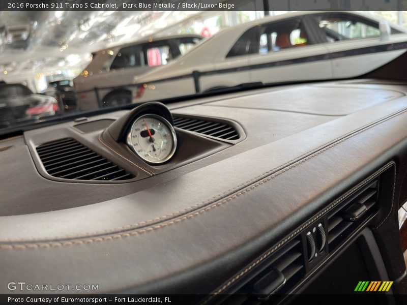  2016 911 Turbo S Cabriolet Turbo S Cabriolet Gauges
