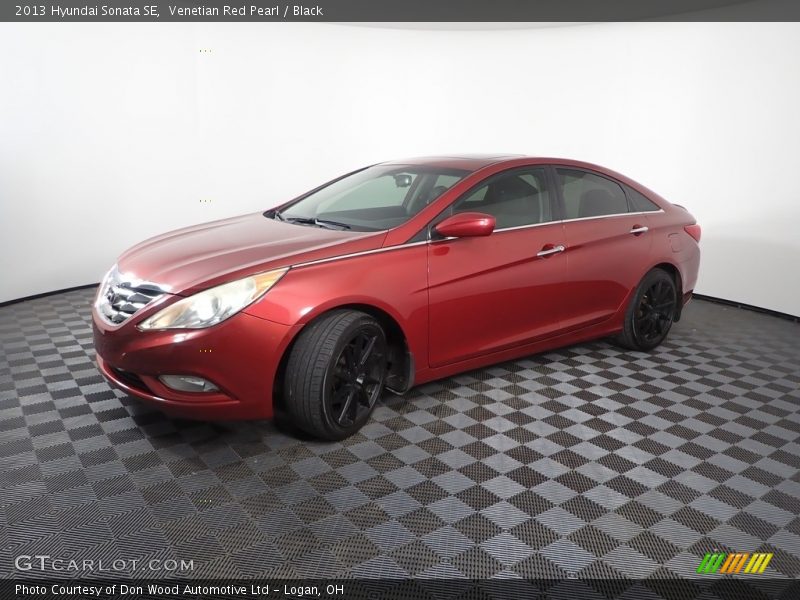 Venetian Red Pearl / Black 2013 Hyundai Sonata SE