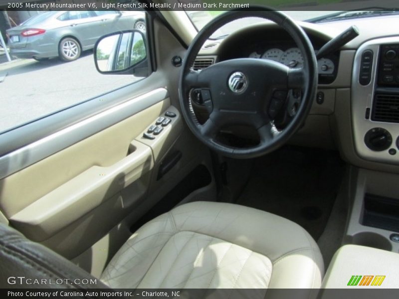 Light French Silk Metallic / Medium Dark Parchment 2005 Mercury Mountaineer V6