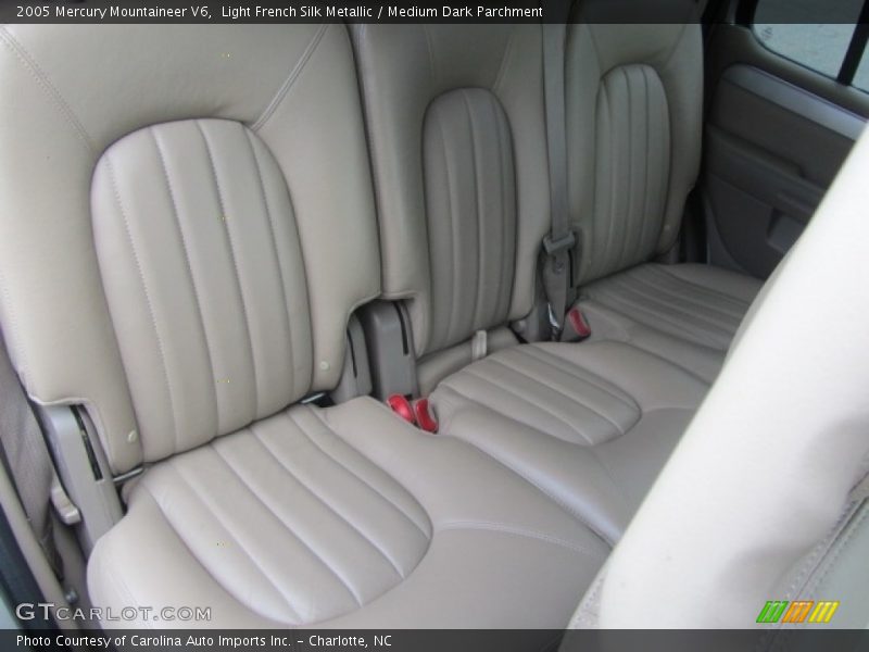 Light French Silk Metallic / Medium Dark Parchment 2005 Mercury Mountaineer V6