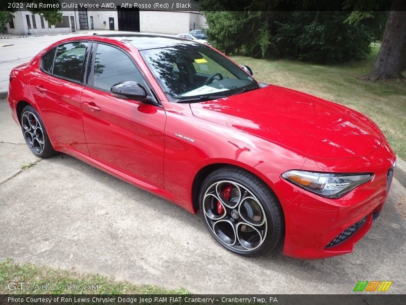 Front 3/4 View of 2022 Giulia Veloce AWD