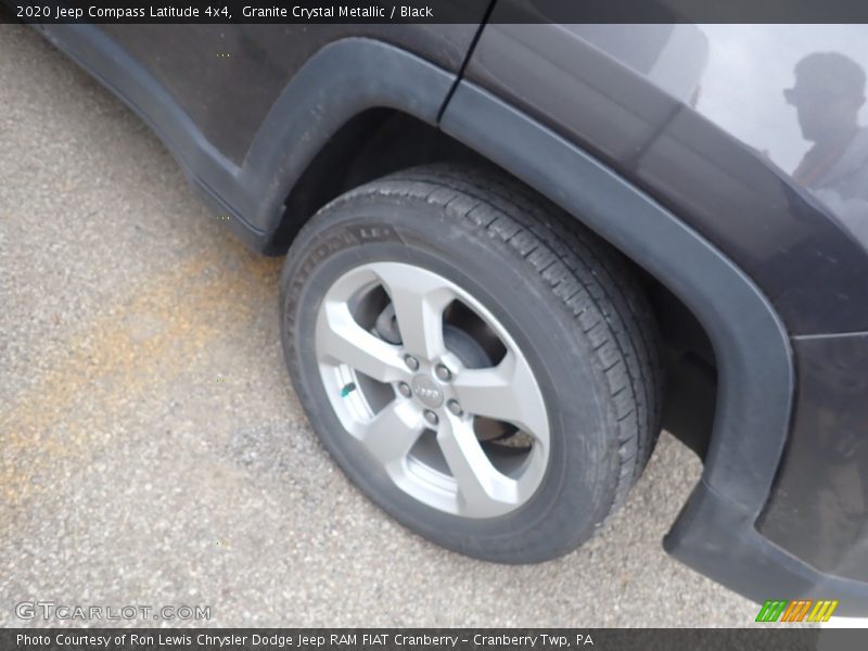 Granite Crystal Metallic / Black 2020 Jeep Compass Latitude 4x4