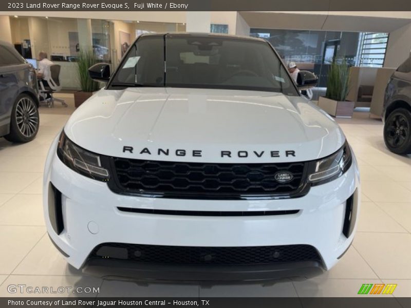 Fuji White / Ebony 2023 Land Rover Range Rover Evoque S