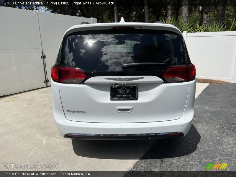 Bright White / Alloy/Black 2020 Chrysler Pacifica Touring L Plus