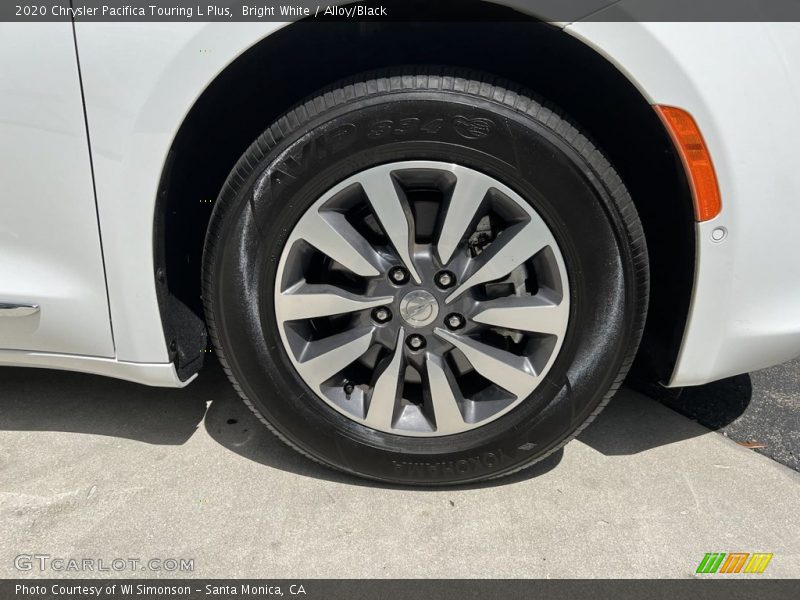 Bright White / Alloy/Black 2020 Chrysler Pacifica Touring L Plus