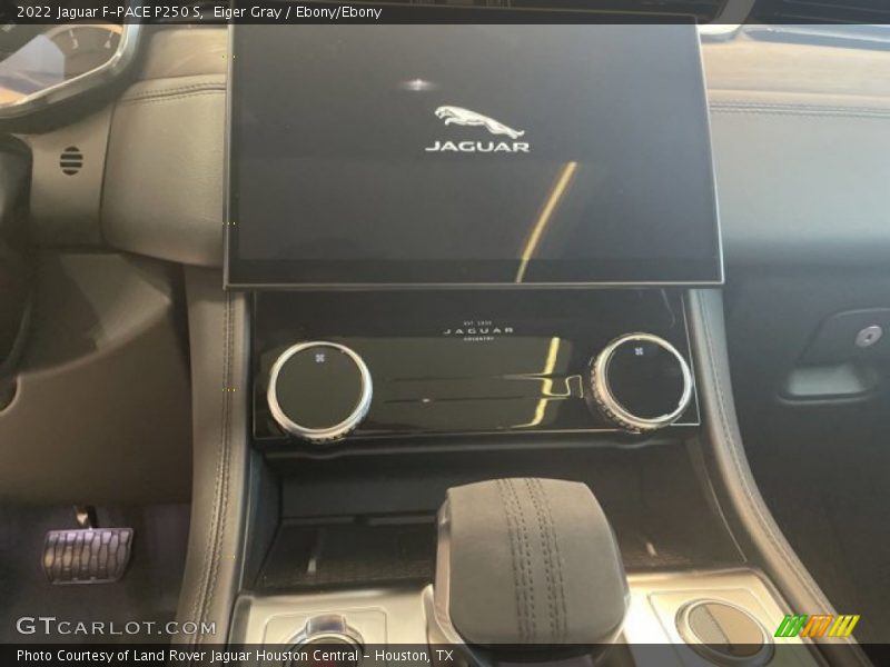 Eiger Gray / Ebony/Ebony 2022 Jaguar F-PACE P250 S