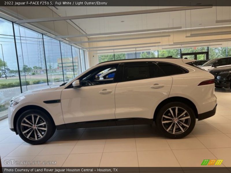 Fuji White / Light Oyster/Ebony 2022 Jaguar F-PACE P250 S