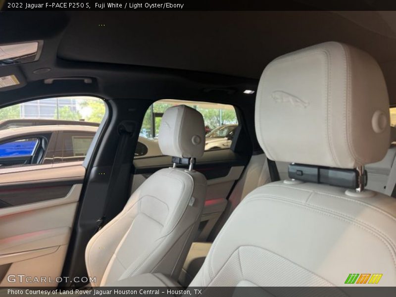 Fuji White / Light Oyster/Ebony 2022 Jaguar F-PACE P250 S